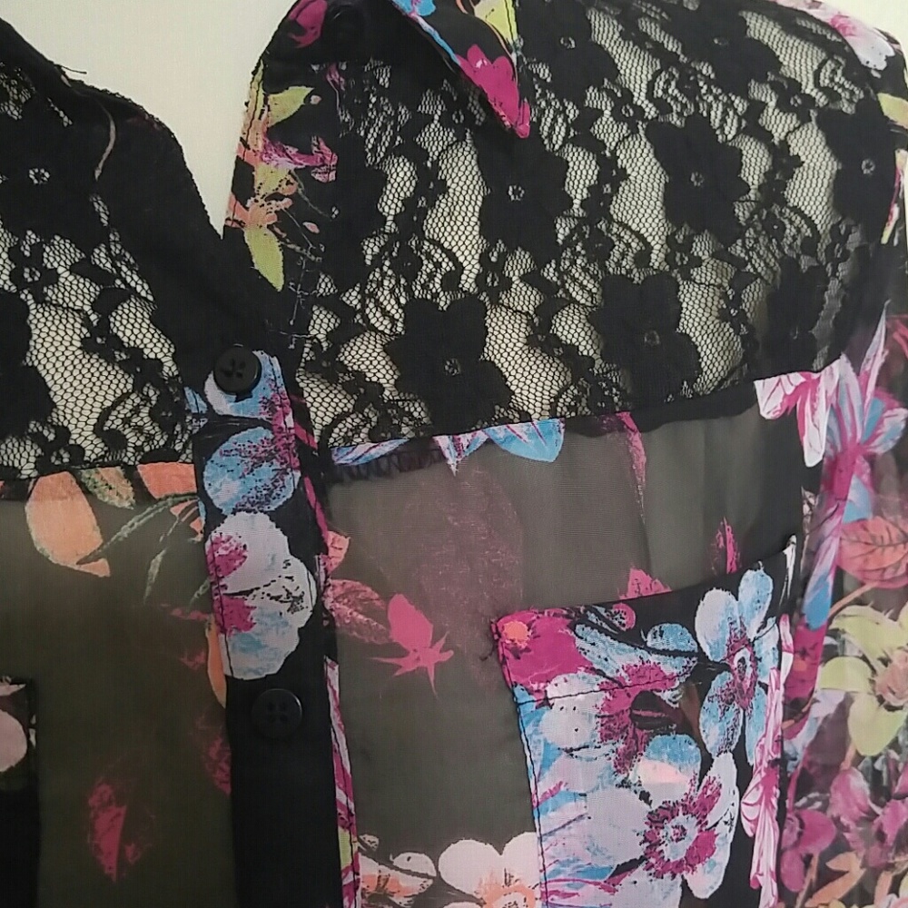 Bongo sheer and lace floral button up size small - Picture 2 of 3